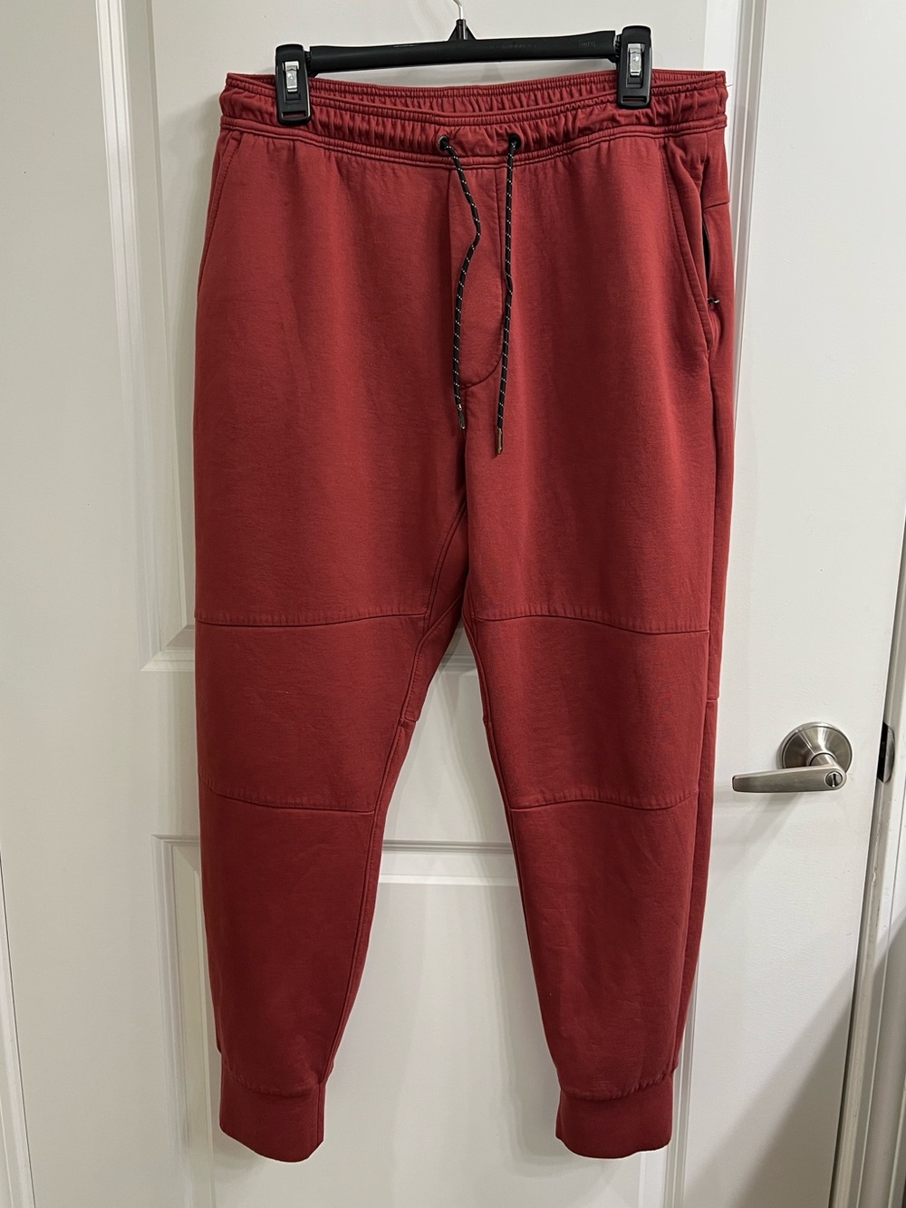 American Eagle Outfitters Men's Brick Red Jogger Sweatpants Size Large